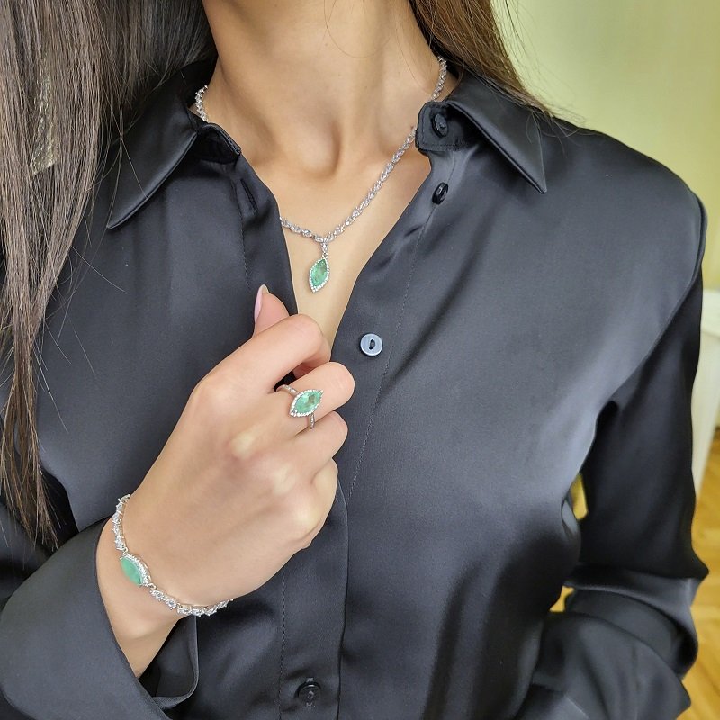 Елегантен сребърен комплект сребро 925 колие обеци пръстен гривна зелен камък цкубичен цирконий с на цвят изумруд нефрит Елегантен сребърен комплект сребро 925 колие обеци пръстен гривна зелен камък цкубичен цирконий с на цвят изумруд нефрит