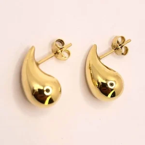 италиански фешън писък , разкошна изработка с изящно оформена повърност,ултра полирани за акцент и повече блясък .Злато 14к проба 585 .Идеални за всеки ден